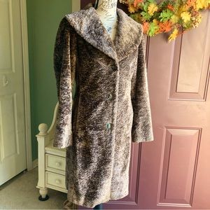 vtg Benetton made in Ukraine coat - BEAUTIFUL!